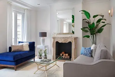 Image de Jacinto Benavente - Douche de chromothérapie