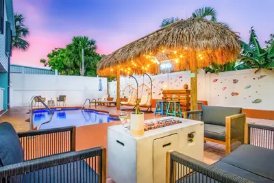 Image de Tiki Time! Private Pool~Tiki Hut~Kayaks~Grill~Ocean View!
