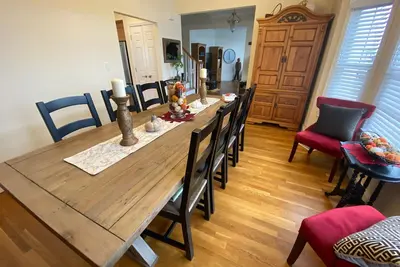 Image de Sparkling Beach House in the Heart of Point Lookout