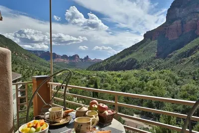 Image de Sedona’s Famous Oak Creek Canyon Getaway