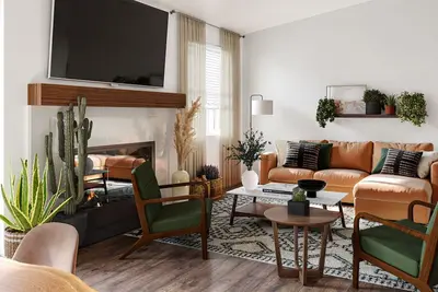 Image de 2bd Private Golf Oasis Steps to Festivals, Pools, Tennis, Bocce, Fitness & More!