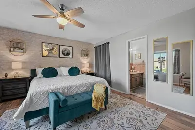 Image de Top Rated~Pool~Comfy~Central Location