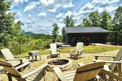 Image de Secluded, Mountain View, Hot Tub, Dahlonega, Wineries & Hiking