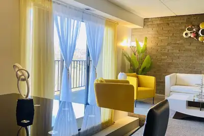 Image de Honoray-Kes lovely two bed rooms apartment