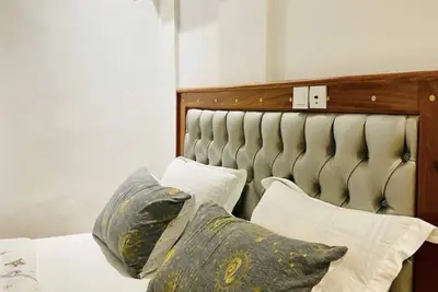 Image de Spacious 2 Bedroom Apartment 10min to Stade Limbe, with Sea view.