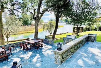 Image de Gorgeous Waterfront House / Huge Garden & Sea Access