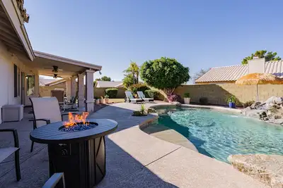 Image de Diamond in the Desert💎🏝Heated/Cooled Pool and Spa No Extra Charge