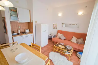 Image de Appartement de vacances Vinišće pour 1 - 4 personnes avec 1 chambre à coucher - Maison mitoyenne
