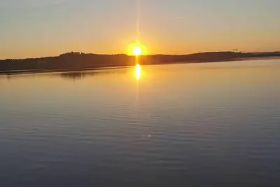 Image de Belle villa de 90m2 au calme avec jardin & parking à 10mn des plages (envoiture)