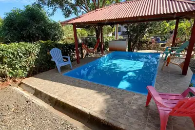 Image de 3 Bedroom, 2 Bath House w/pool & walk to the beach