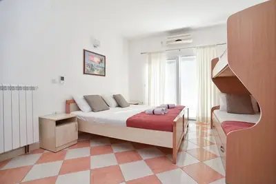 D&D Apartments Tivat - Apartment with 4 beds - No. 6