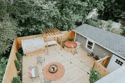 Image de North-End Nordic Luxury Oasis