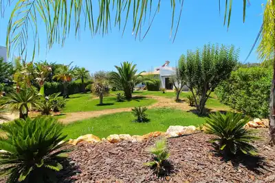 Image de Beautiful Algarve Pool Villa Bali with a private garden - 15min to beach