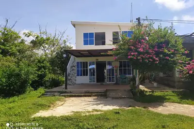 Comfortable and safe apartment 3 minutes walk to the beaches