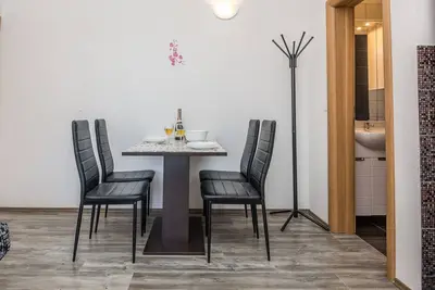 Image de Appartement d'une chambre avec la terrasse Vir (A-18518-c)