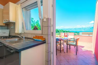 Image de Appartement de deux chambres avec la terrasse et la vue sur le mer Vir - Lozice, Vir (A-19099-b)