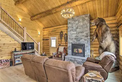 Image de Stunning Mountain Views: Livingston Cabin w/ Deck!