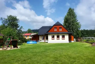Image de Newly built cottage with pool and  large fenced garden