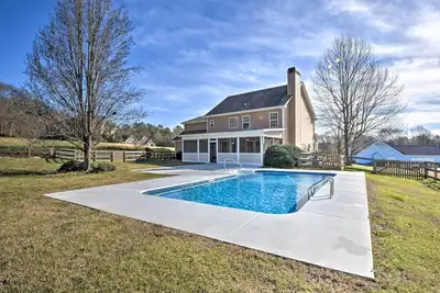 Image de Jefferson Home w\/ Screened Patio - on 1 Acre!