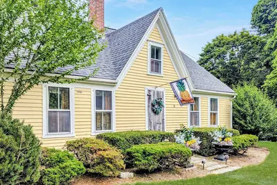 Image de West Falmouth--3 Bd, close to Shining Sea Bikeway, pet friendly!