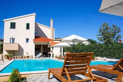 Image de Maison de vacances Krivodol pour 1 - 12 personnes avec 5 chambres Ă coucher - Ferme