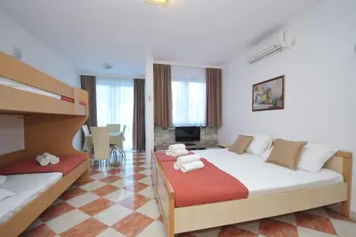 Image de D&D Apartments Budva 3 - Apartment with 4 beds ( Studio )