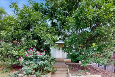 Image de Dog-friendly south Austin home with fire ring - near Zilker Park, downtown