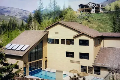 Image de 1br, 2Bth Suite, ski-in/out, plenty of amenities, heated yr round pool, jacuzzi.