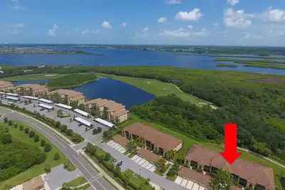 Image de 6705-103 Very nice Veranda close to the two pools with golf