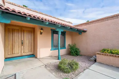 Image de Spacious Spanish Charmer close to Everything Scottsdale!