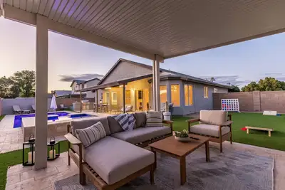 Image de Walk to State Farm Stadium, Spring Training Heated Pool & Hot Tub!