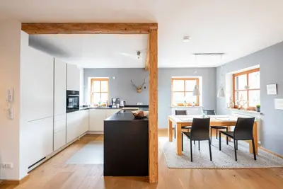 Image de Modern apartment with a epic view on the skijump and Zugspitze