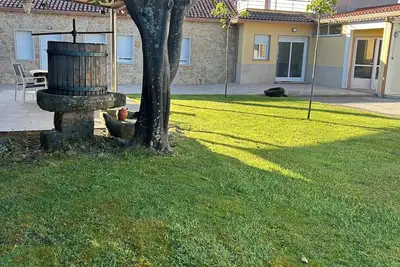 Image de Casa con Jardin en el Salnes