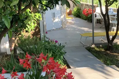 Image de Apartment with sea view and pool - Orange Garden