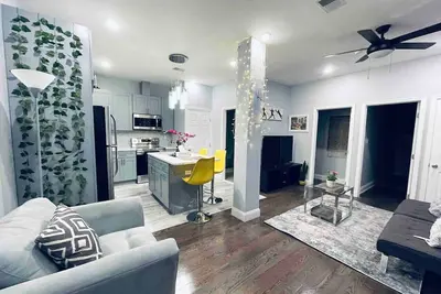 Image de Lovely Beautiful 2br Apt in Center City