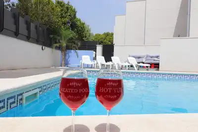 Image de Casa Cristal 3, Heated Pool/Hot Tub, Ac, 3 min walk to the beach