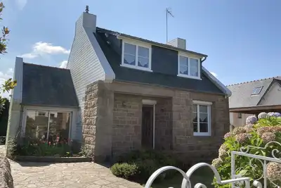 Image de Trégastel, 300 m de la baie Sainte Anne, maison avec jardin clos!