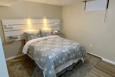 Image de ❤️Cozy 1 Bedroom Suite Basement with Free Parking