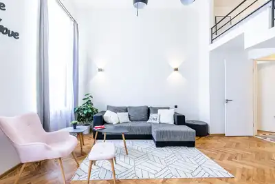 Image de Deluxe • Modern Apartment in the heart of Tbilisi