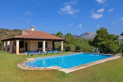 Charming Stone-Built Villa - A/C, Private Pool, Views to Puig de Maria, 800 m to Pollensa Old Town!