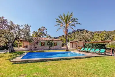 Attractive Country House - A/C, Private Pool close to Golf Course, Pollensa & Various Sandy Beaches