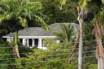 Image de Lucy's Sunshine Villa Palm Loop, Spacious 3 Bed 2 Bathroom,