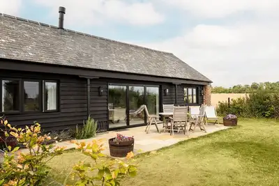 Image de Rural, luxury cottage in England's finest stone town, Stamford.