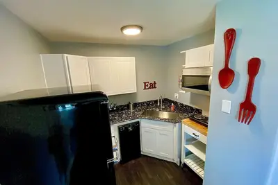 Unit A Minimalist Living, Simply. . . Perfect!