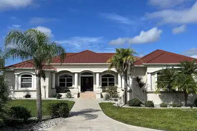 Image de Luxury Villa on Canal