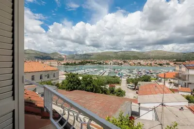 Image de Appartement dans Trogir avec vue mer, Balcon, Climatisation, Wifi (5058-1)