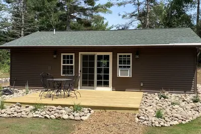 Image de Newly Renovated Cabin -dog friendly