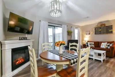 Sweet Clover - Indoor pool - Hot Tub!