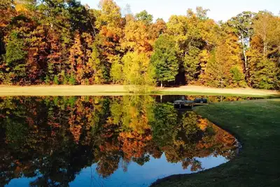 Image de Cozy old barn apartment with spectacular pond views
