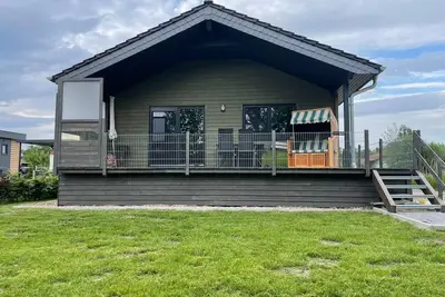 Image de Vacation home Haus Seehund - Directly behind the dike on the North Sea